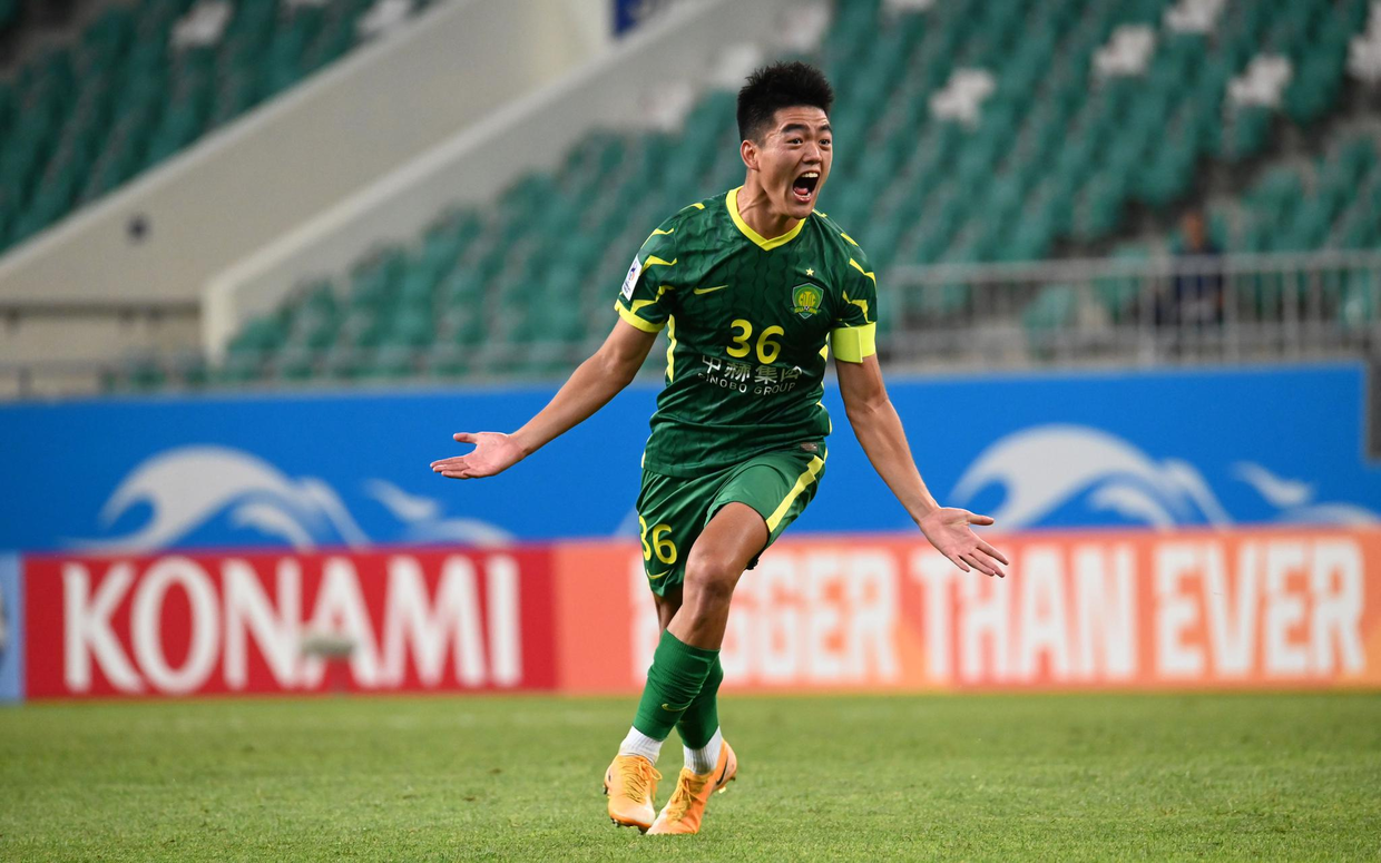 国足新李昂诞生!一脚任意球惊艳全场,年仅19岁!