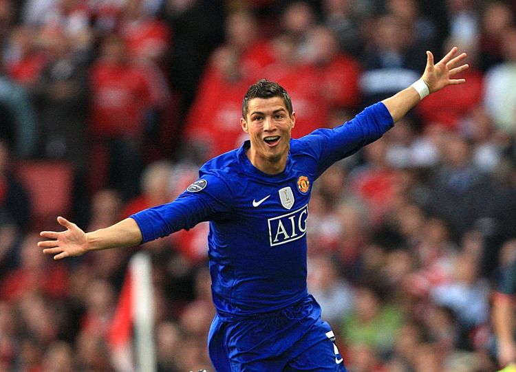 曼联旧将：曾经打乒乓球击败过C罗，之后他立刻买了球桌练习休闲区蓝鸢梦想 - Www.slyday.coM