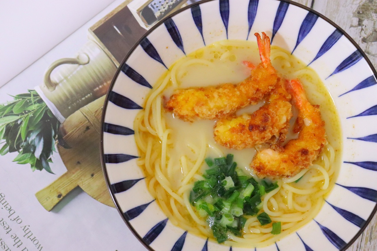 炸虾拉面怎么做?只要这一步骤做好了,味道堪比大厨手艺