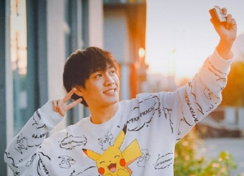 水果星球乐队闫永强道歉后删文，称不会重关队友，曾被队友嘲讽休闲区蓝鸢梦想 - Www.slyday.coM