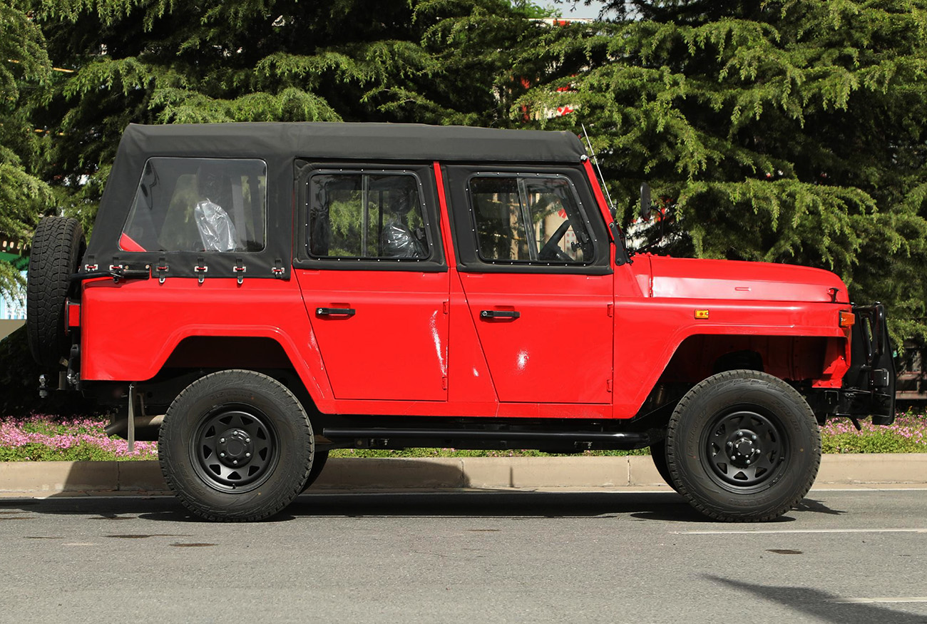 北京212致敬版实车三角门新底盘带转速表搭载15t动力