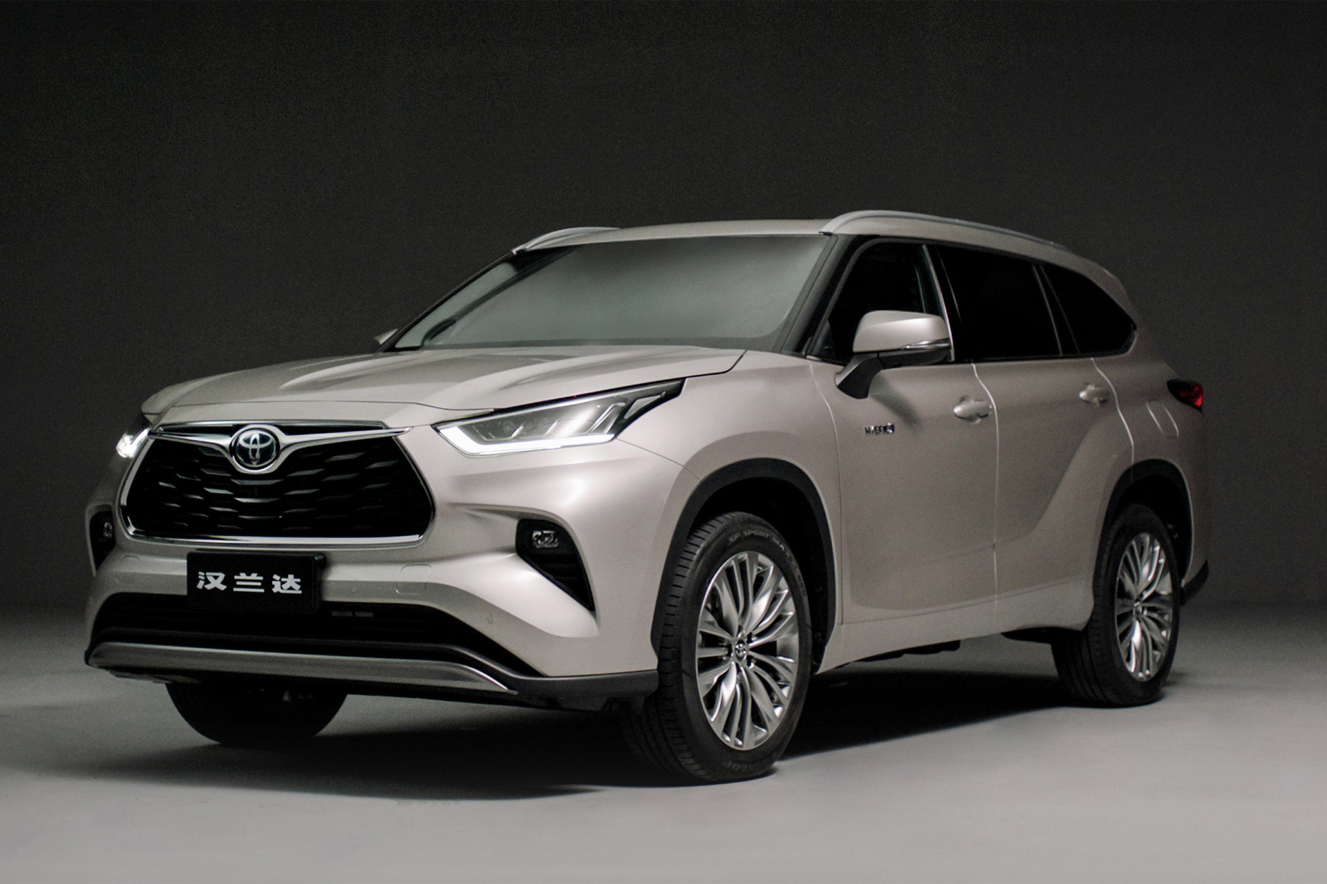 汉兰达大气外观设计