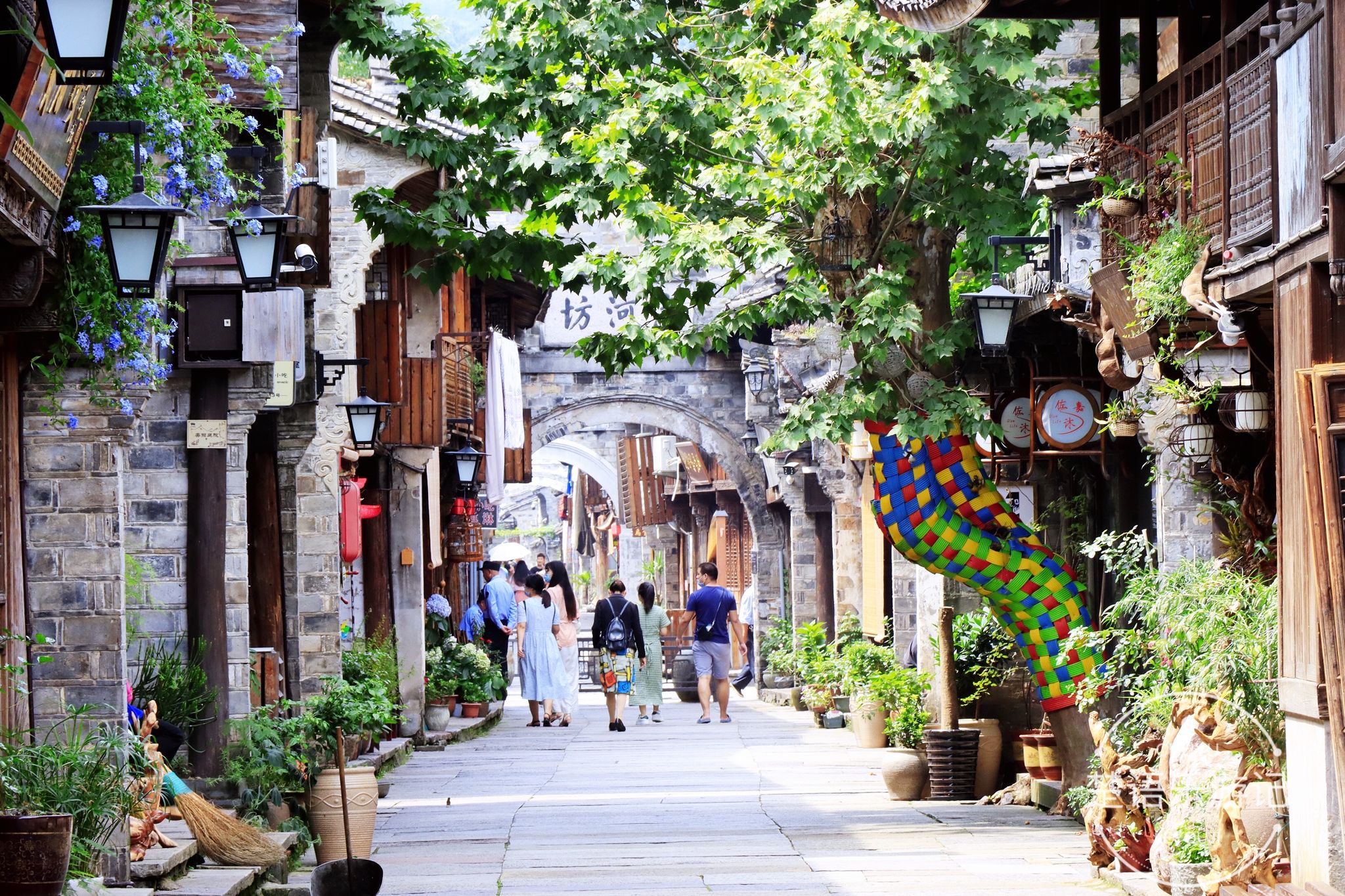 临海有一条老街被称为浙江第一古街历史韵味十足却游人稀少