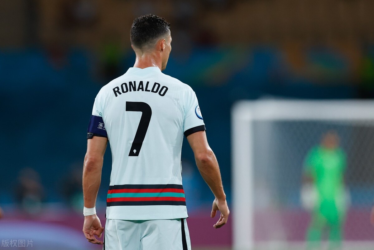 太遗憾c罗告别欧洲杯却留下尴尬1幕球队输球他又背锅