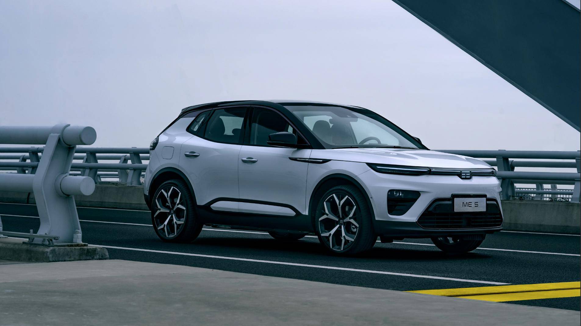 99万首付仅2.4万 天际me5 plus京东定制诚意满满