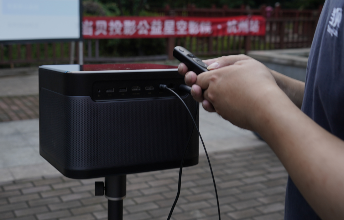 还记得露天电影么当贝投影仪星空影院全国首场露天电影欢迎落幕