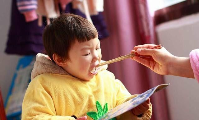 孩子容易感染幽门螺杆菌吗?消化科医生：感染有3个表现休闲区蓝鸢梦想 - Www.slyday.coM