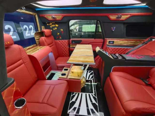 5.98米进口四驱林肯领袖一号加长版四座现车