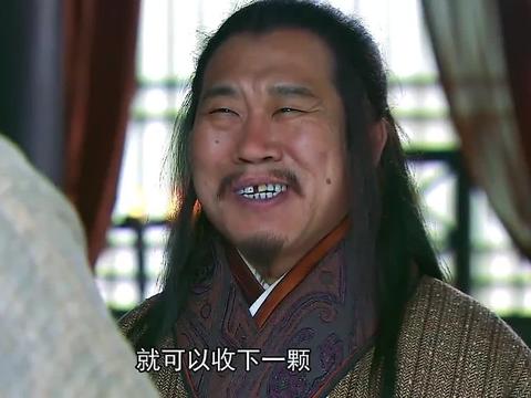 新三国庞统一展才华刘备慌忙献媚庞统我的心已经被你伤了