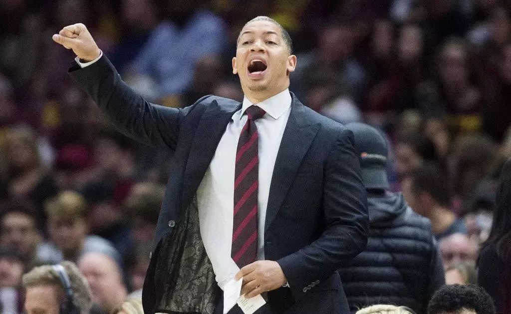 卢指导用兵完胜蒙蒂!五小阵容收奇效,考辛斯被他用活,命就是硬