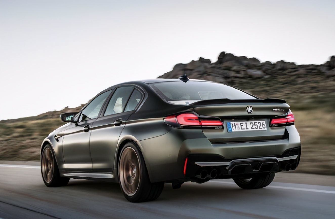 最猛宝马 全新m5 cs 7月8日亮相