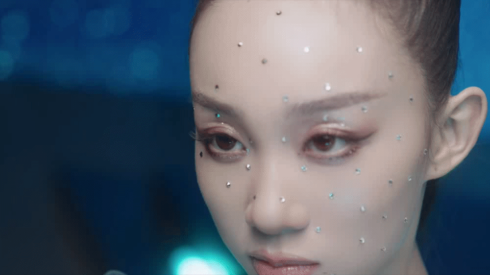 可甜可盐说的就是豆子李子璇吧,印象中她一直是甜妹