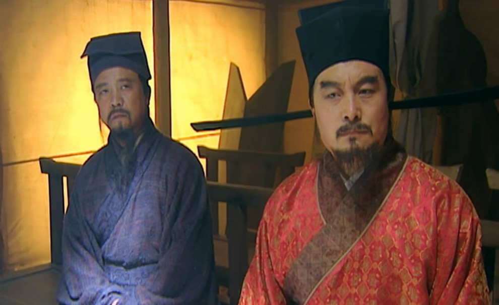 种师道抛来一顶小官帽吴用气得像河豚我的官职咋比芝麻还小