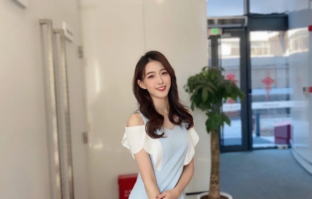 nba女主播雪儿是什么样的宝藏女孩?专业解说 高颜值!多图分享