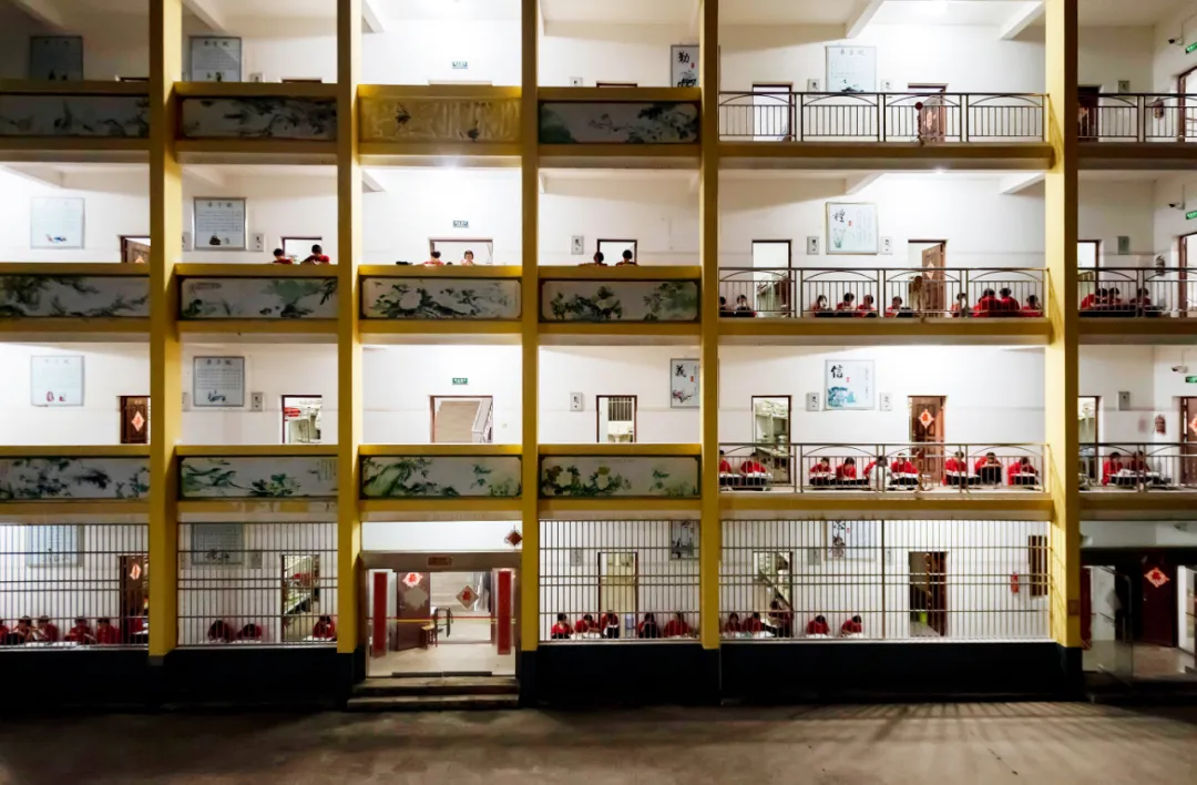 红色教育、苦学精神,张桂梅难以复制的神话休闲区蓝鸢梦想 - Www.slyday.coM 红色教育、苦学精神,张桂梅难以复制的神话休闲区蓝鸢梦想 - Www.slyday.coM