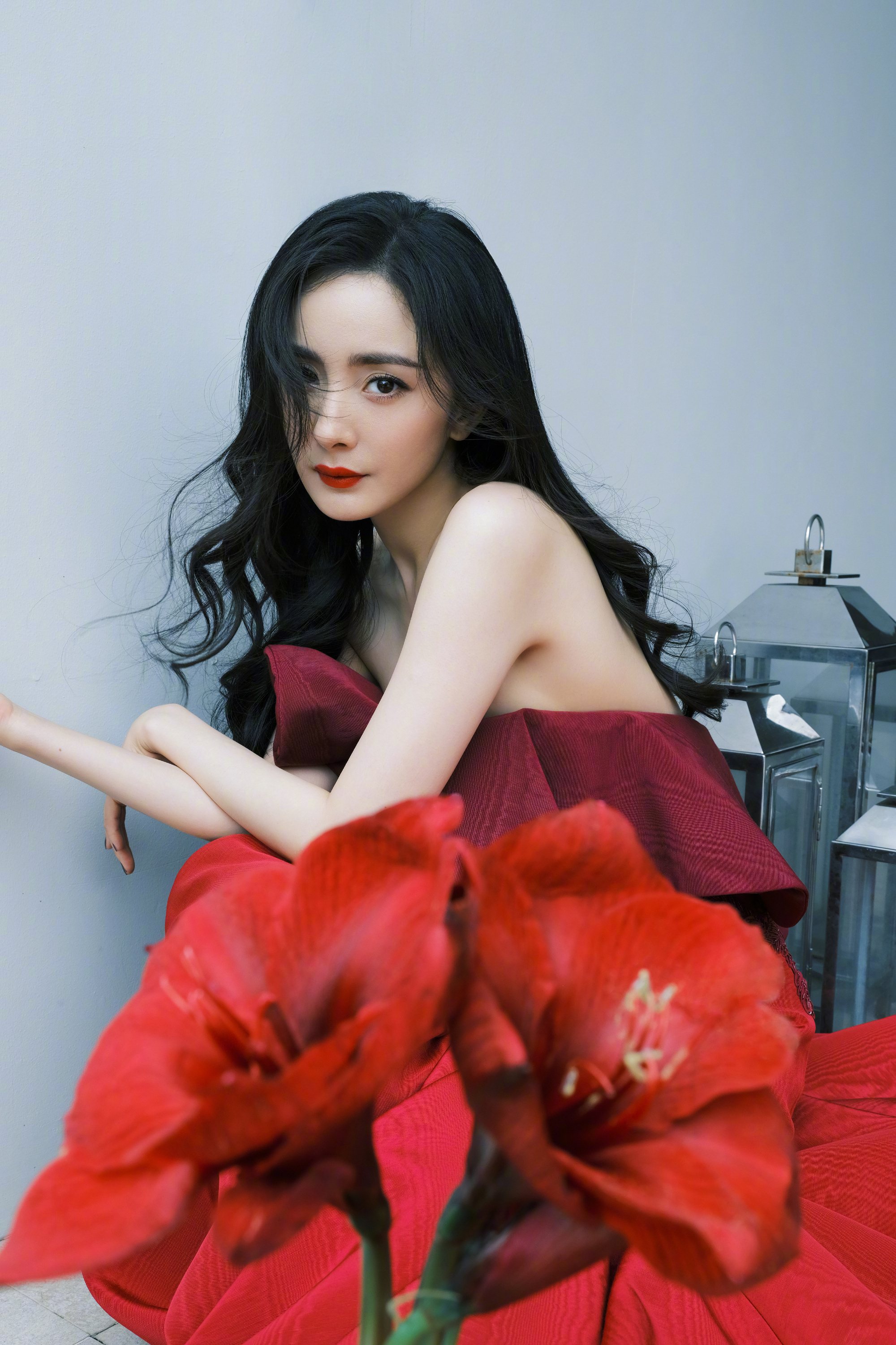 女明星红色造型合集明艳的红色就像一台行走的吸睛机器