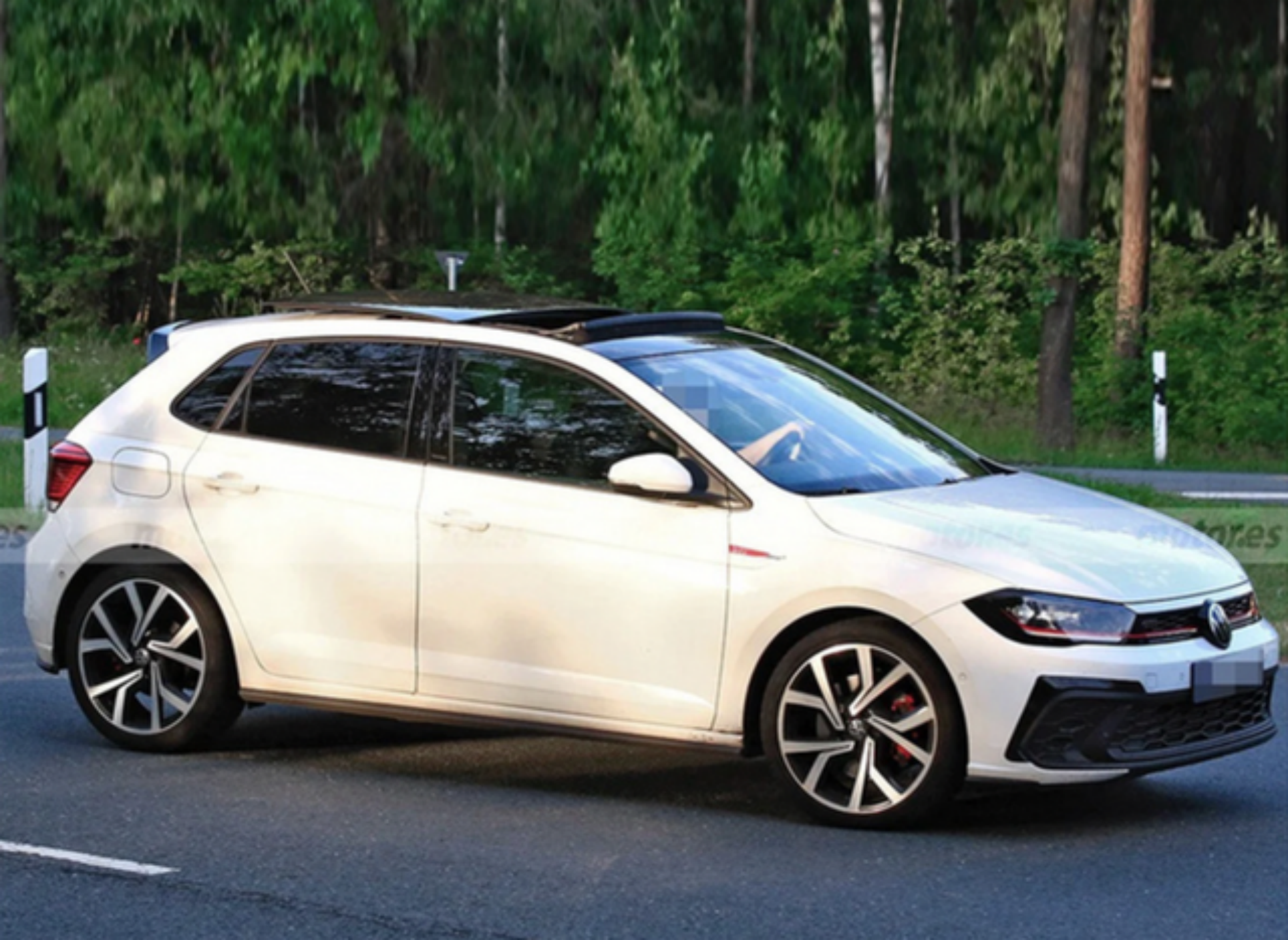 计划月底发布新款大众pologti海外实拍曝光