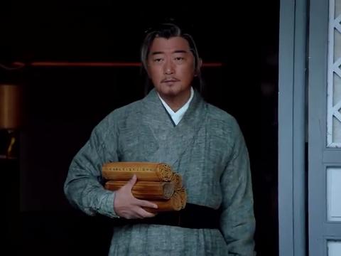 东宫柴牧和女儿团聚了女儿膝下承欢柴牧很开心