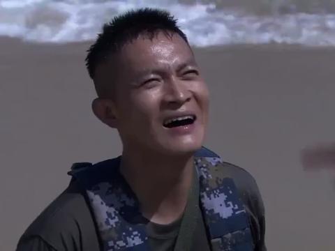 火蓝刀锋:蒋小鱼说张冲属驴的,就是个硫磺脑袋,没有挨揍