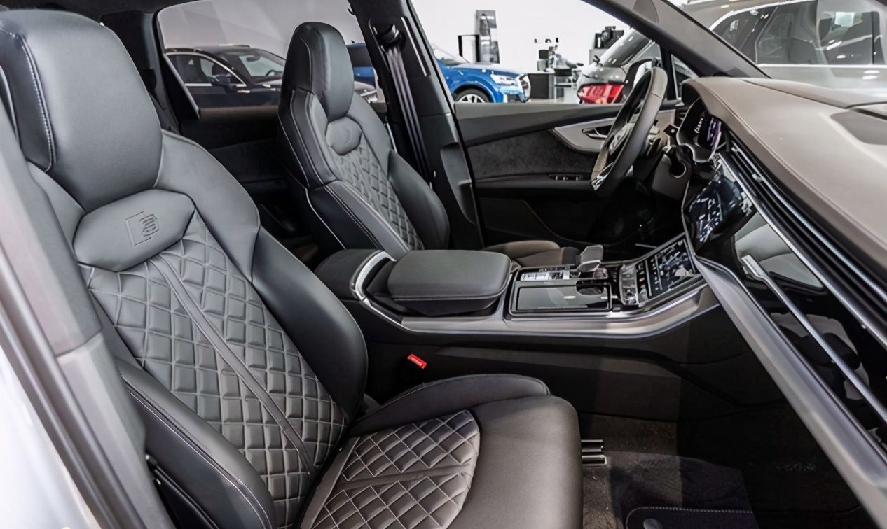 2022款"奥迪q7"华丽变身!动力全面升级,颜值迎来蜕变