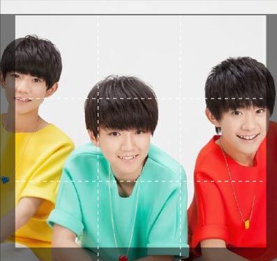 王俊凯和王源单飞后罕见同框,两人很拘谨,现场还有王一博