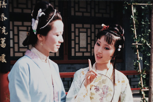 李纨和平儿:同是天涯沦落人,不是主仆也知心|平儿|李纨|凤姐_新浪新闻