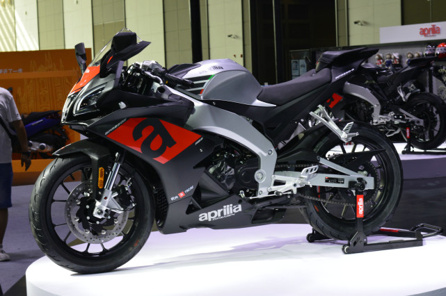 标配abs 手机投屏 阿普利亚gpr250上市 售价2.68万