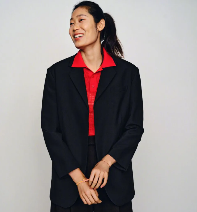 朱婷最新写真出炉国际排联给她送上了多个外号很响亮