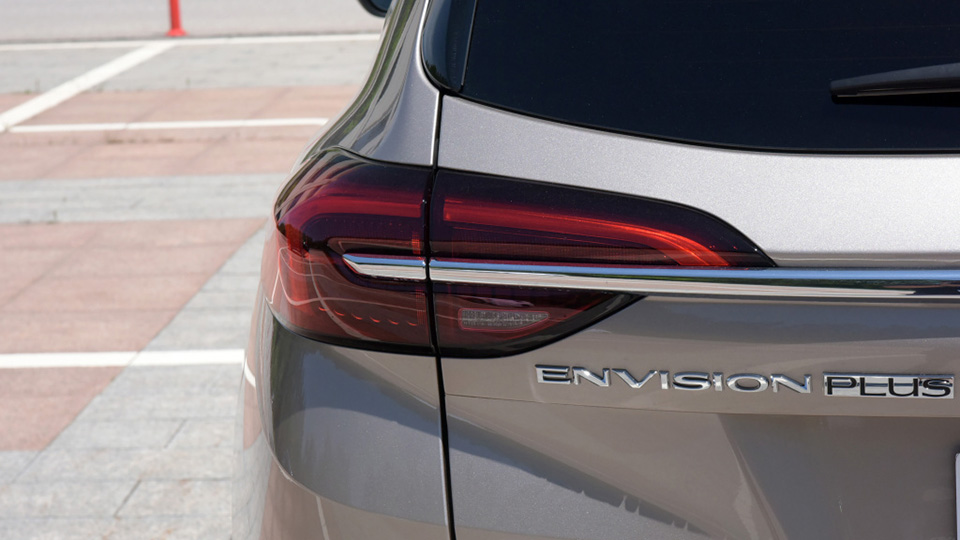 镀铬狂魔遇见套娃王 昂科威PLUS对比途观L