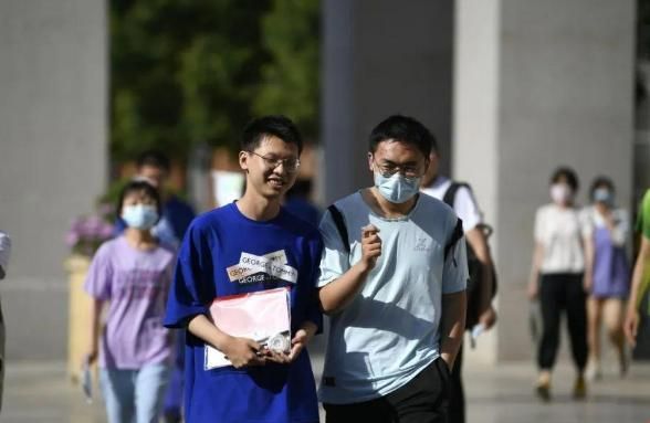 高考成绩632分,原以为电子科大稳了,但收到录取通知书后懵了休闲区蓝鸢梦想 - Www.slyday.coM