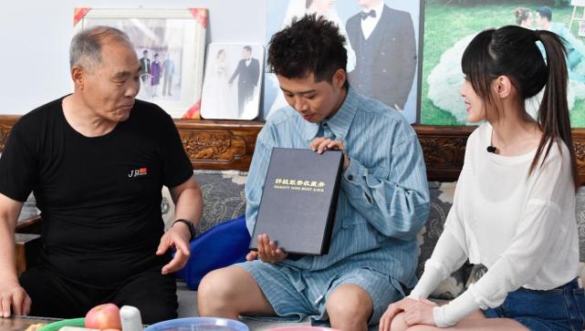 寻声记走进品质淄博吴俊余尹姝贻重新演绎毕业歌