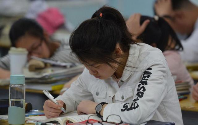 高考成绩632分,原以为电子科大稳了,但收到录取通知书后懵了休闲区蓝鸢梦想 - Www.slyday.coM