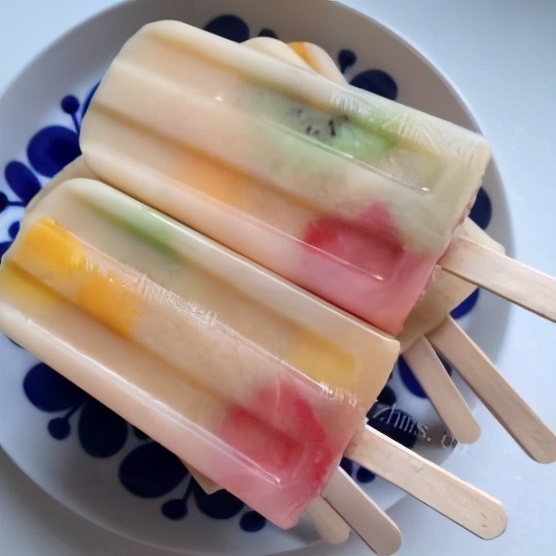 酸奶水果雪糕来喽!