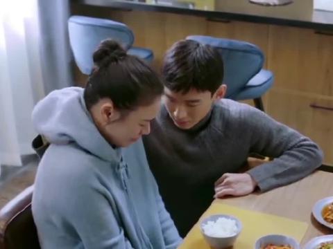 城池营垒白敬亭深情安慰马思纯马思纯按奈不住亲了上去太甜