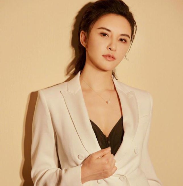 曾为多个明星预言,如今都一一验证了|莫小棋|冯绍峰|赵丽颖_新浪新闻