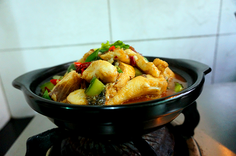 在家做香辣砂锅鱼,鲜香四溢,美味可口