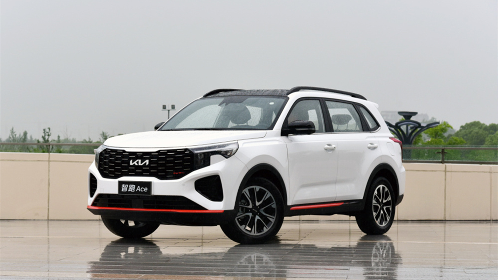 大学刚毕业起亚智跑值得购买吗性价比高吗