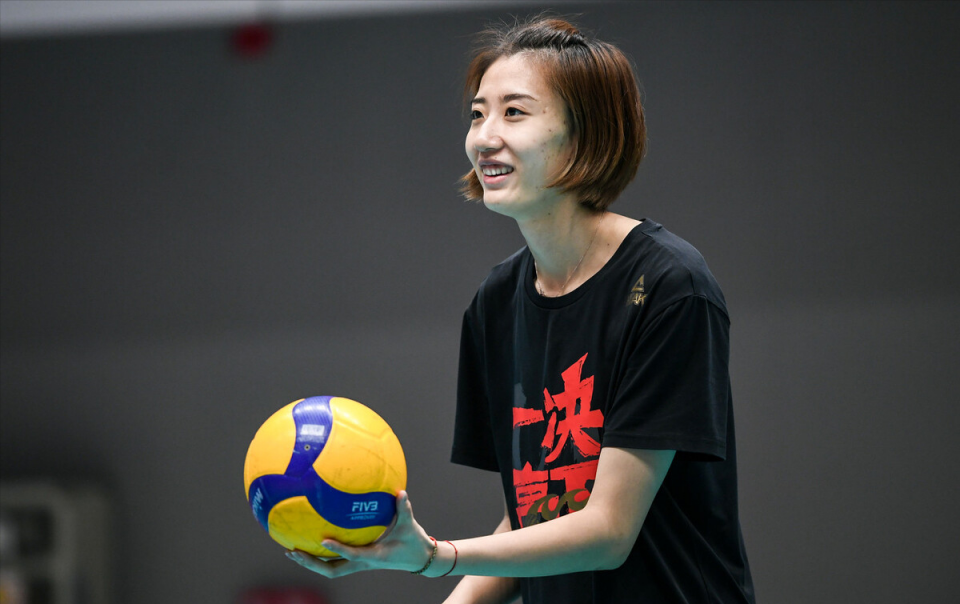 恭喜王媛媛!郎平发文奥运阵容照片宣?杨涵玉或无缘第三副攻