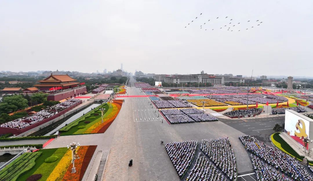 天安门 躲 过大雨背后 他们挑战了天气预报的天花板 北京市 新浪财经 新浪网