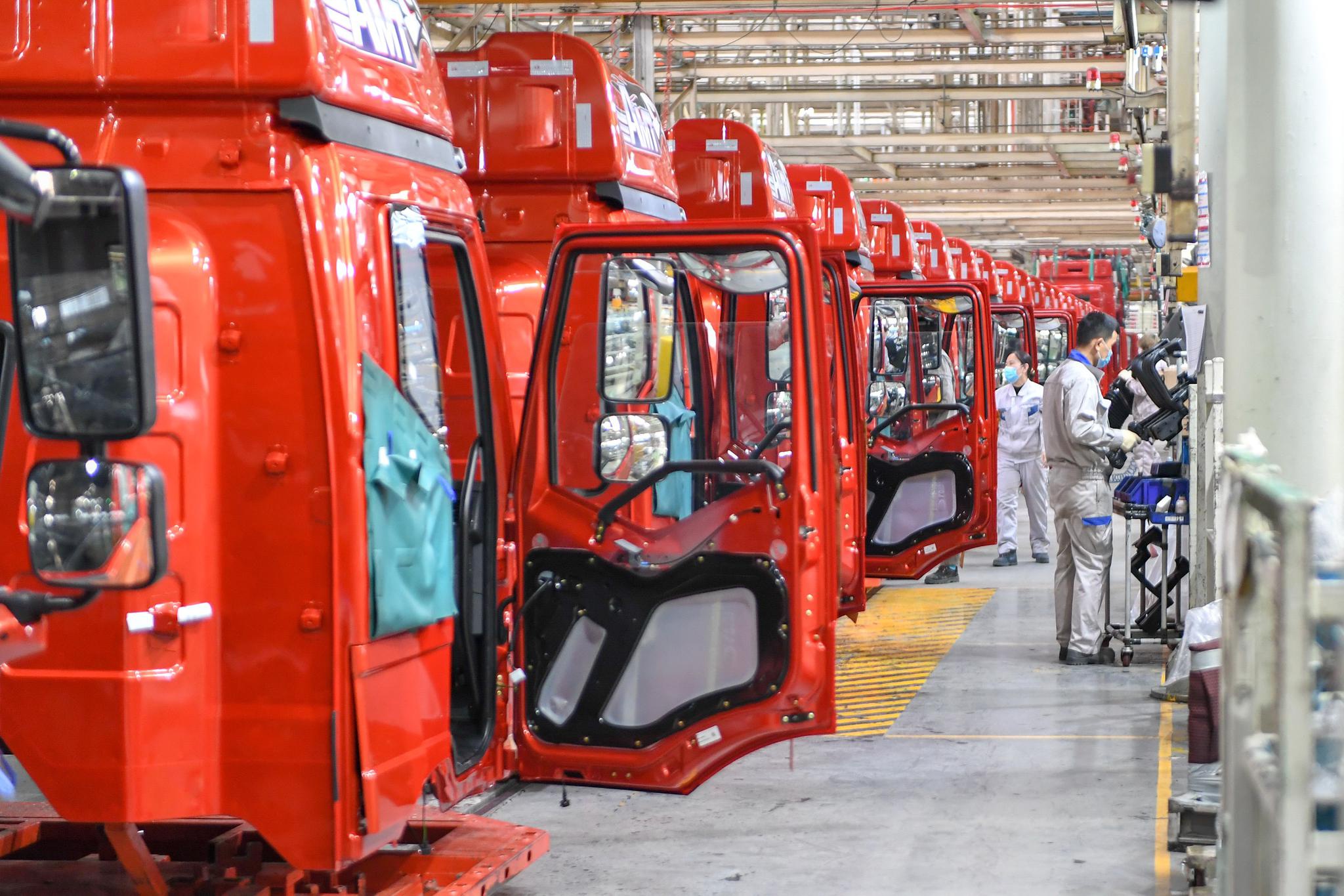 新华财经重卡销量两连降市场走到分水岭