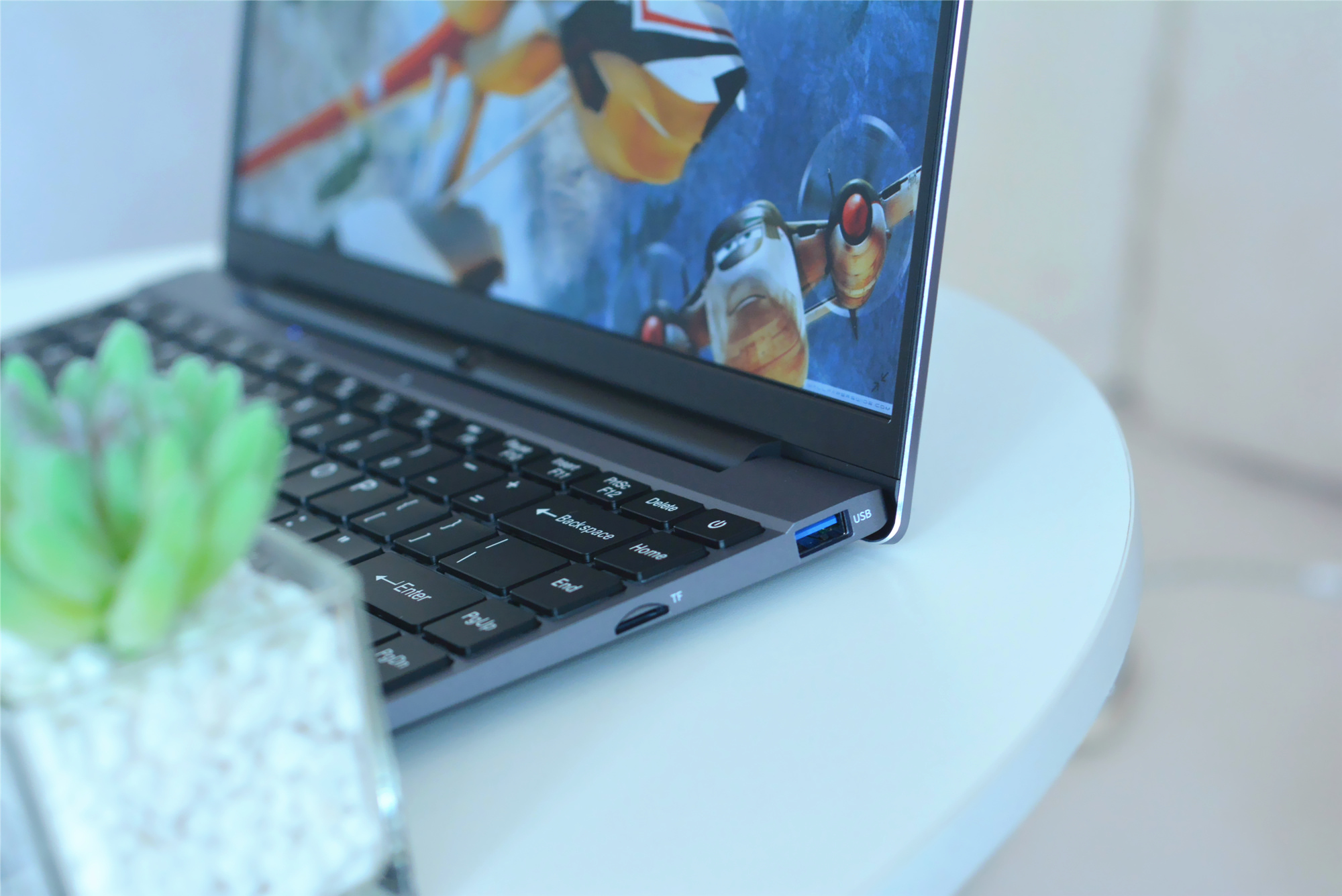 国产推出一款14寸笔记本11代英特尔处理器搭配12g内存