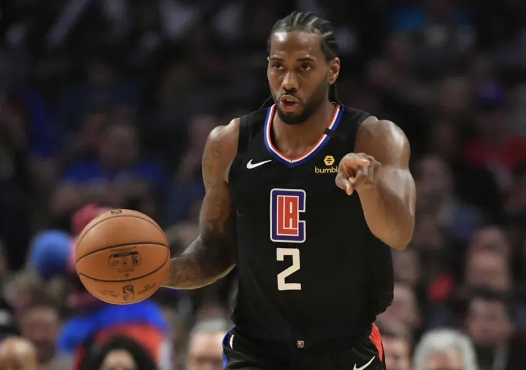 快船需要面对的两大难题伦纳德是否续约成为重中之重