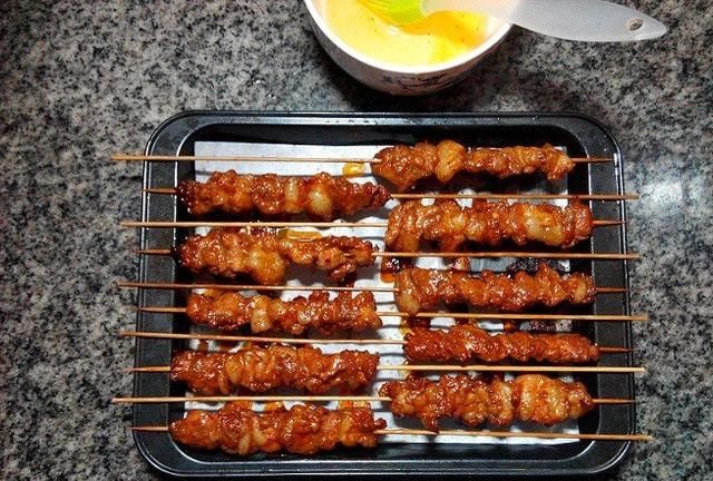 天热了,烤箱菜做起来!香酥不腻的烤五花肉,在家也能撸串喽!