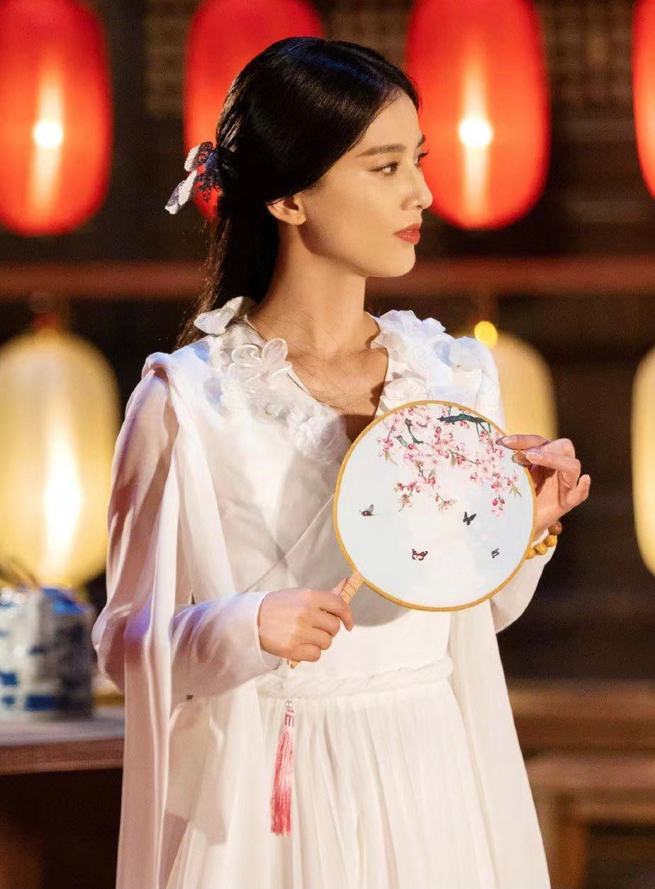 黄圣依古装独舞真的太仙啦一眼就被这样的仙女造型真的很惊艳