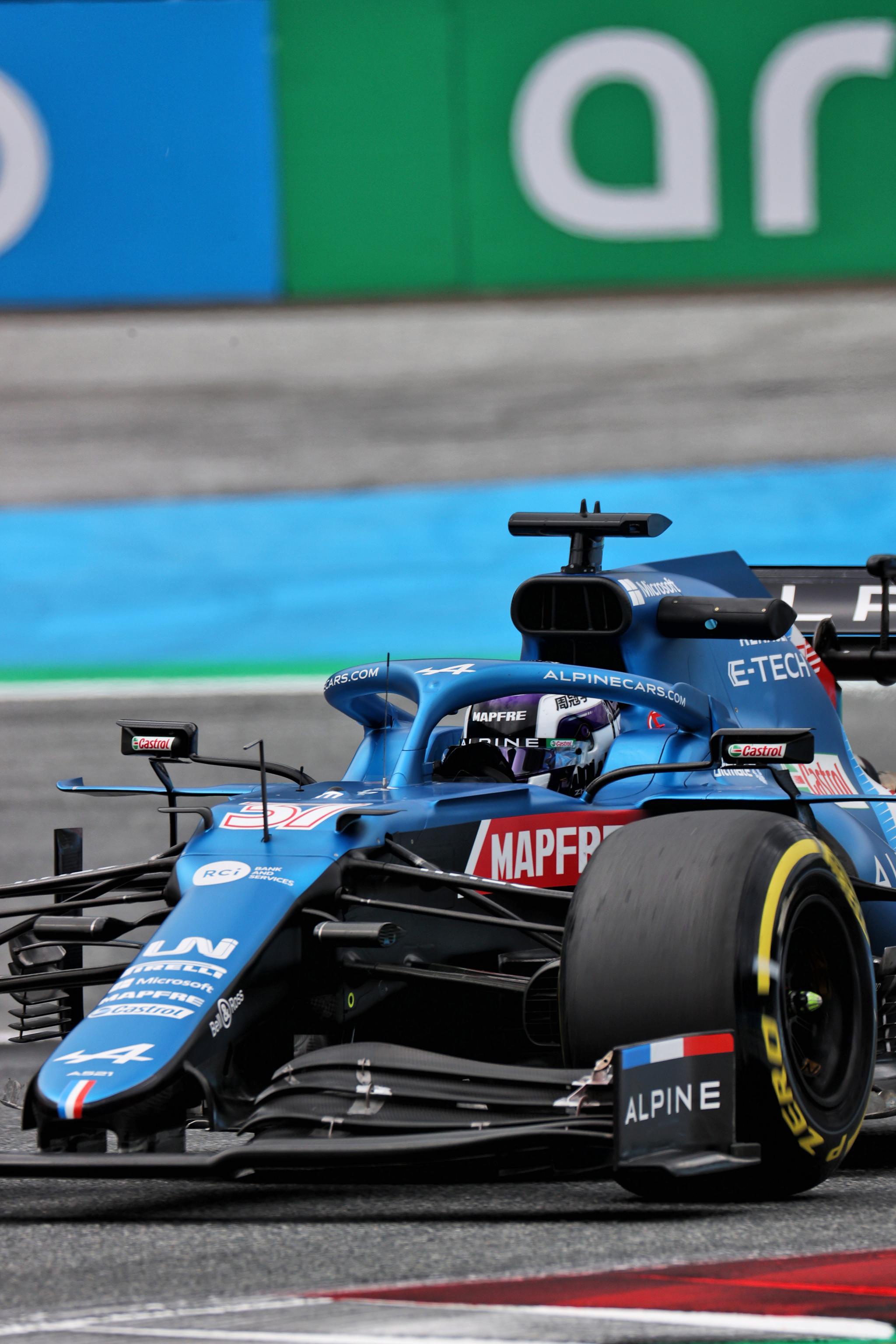 赛车f1中国车手周冠宇首次亮相奥地利站练习赛