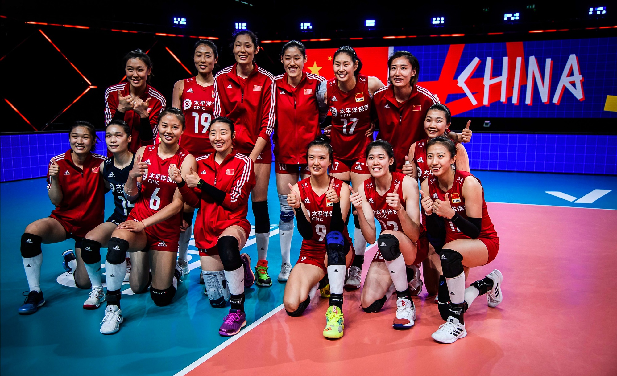 中国女排东京奥运会名单预测刘晓彤发布脚丫合照透露了啥