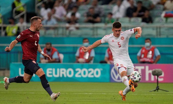 欧洲杯四强产生,原来欧洲杯也有窝里横的主场之利休闲区蓝鸢梦想 - Www.slyday.coM