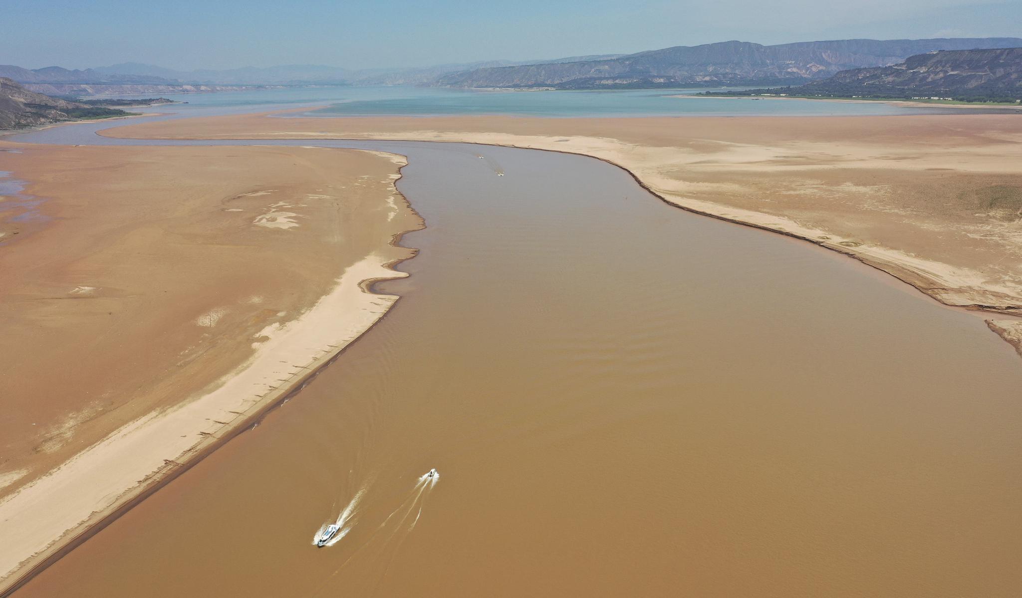 正文  近期,位于黄河上游甘肃省永靖县境内的刘家峡水库按照黄河防总