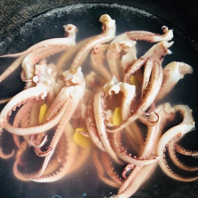 黑椒香辣鱿鱼须