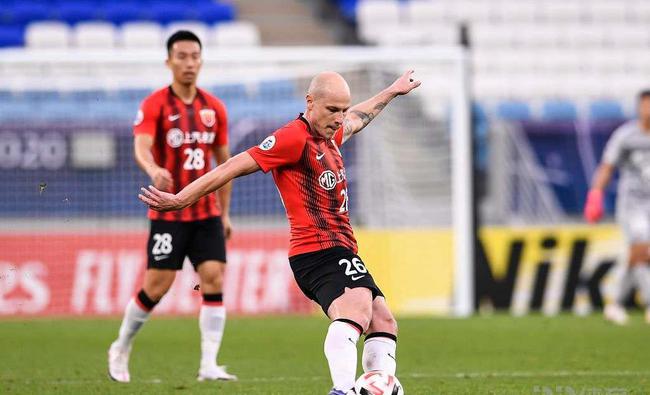 上港巨星正式确定回归,山东泰山遭重创|周到上海|莱科|穆伊_新浪新闻